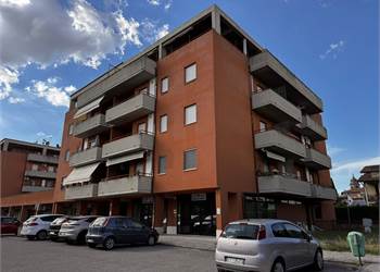 SAN MARTINO IN CAMPO TRILOCALE CON GARAGE